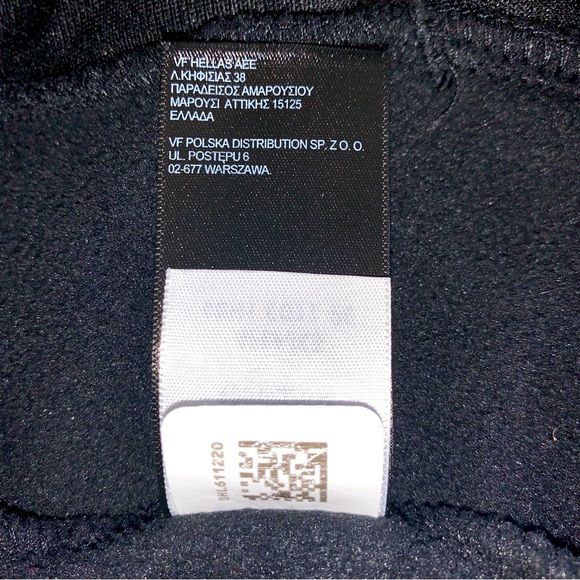 The North Face Women’s Pull Over Jacket - Picture 7 of 7